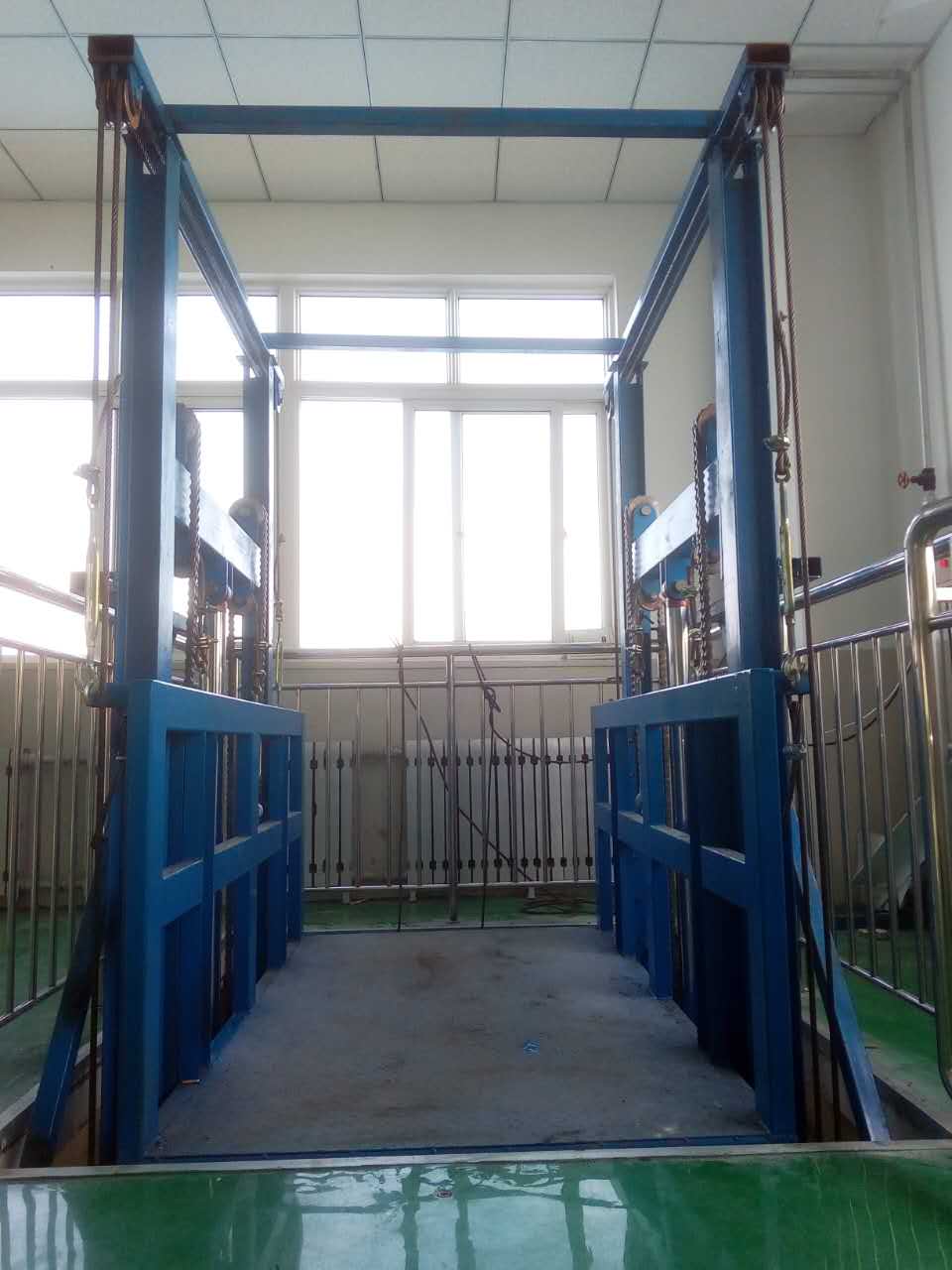 設(shè)計導軌式升降機地坑時要注意的問題(圖3) 1621567691.jpg